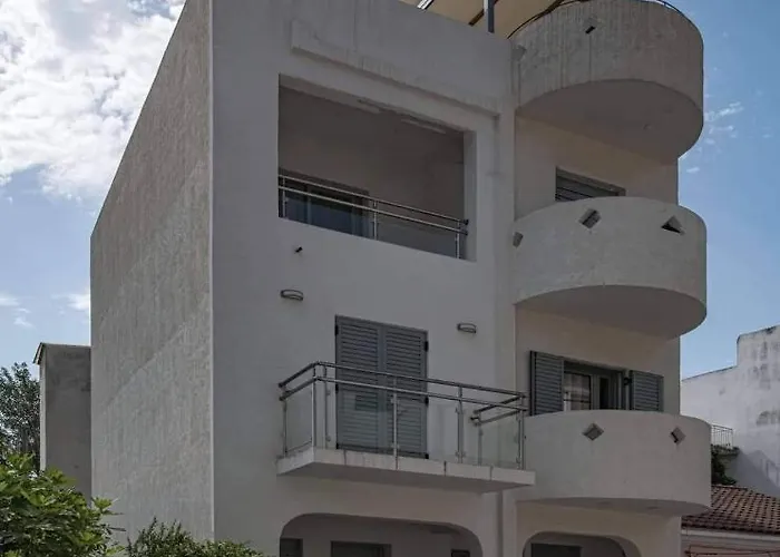 Emyria-ground Floor Apartment Zakynthos